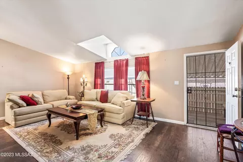 15770 N Oracle Rd #G5, Tucson, AZ 85739