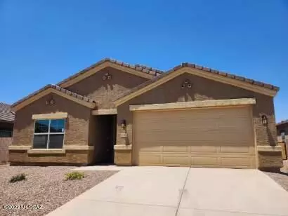 8804 W Red Spike Ice Dr, Marana, AZ 85653