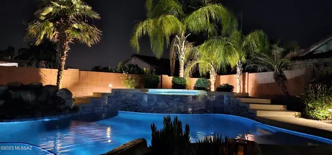 697 W Calle Alta Loma, Tucson, AZ 85737