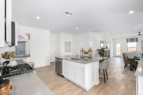 12875 E Russo Dr, Vail, AZ 85641 photo 9