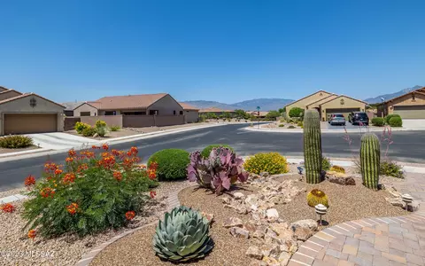 10330 S Buggy Pl, Vail, AZ 85641 photo 4