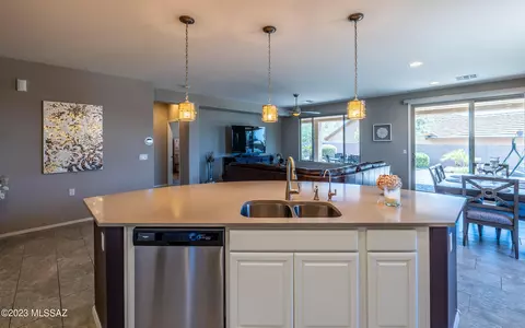 10330 S Buggy Pl, Vail, AZ 85641 photo 12
