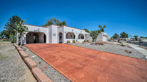 152 E Paseo De Golf, Green Valley, AZ 85614