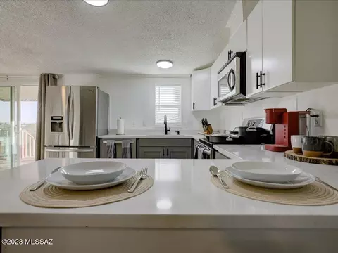 15259 Lago Del Oro Pkwy N, Tucson, AZ 85739