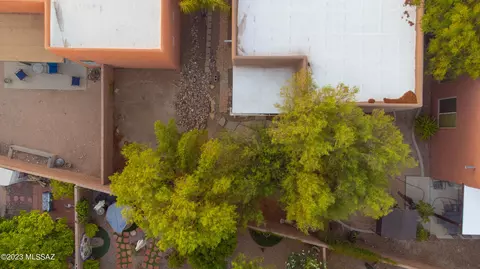 7683 E Chase Park Loop, Tucson, AZ 85710 photo 41