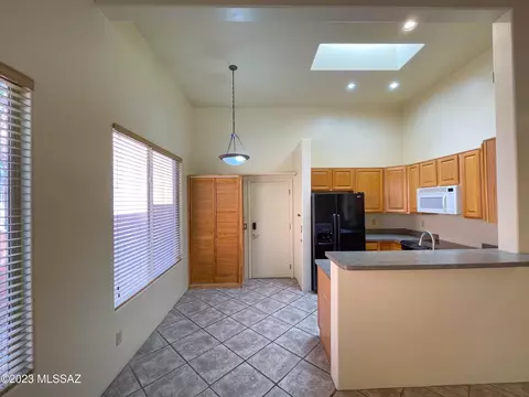 7683 E Chase Park Loop, Tucson, AZ 85710 photo 18