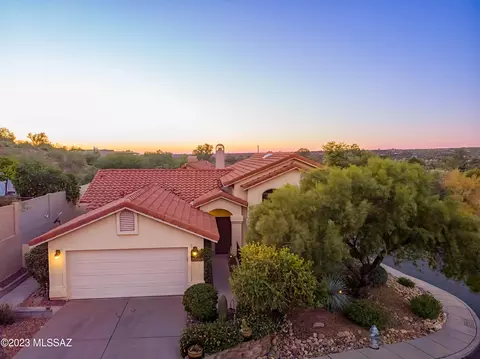 10045 N Colony Dr, Oro Valley, AZ 85737