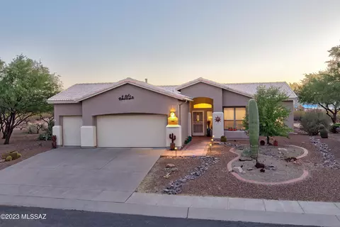 1461 N Goldeneye Way, Green Valley, AZ 85614