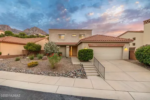 1536 E Charouleau Pl, Oro Valley, AZ 85737