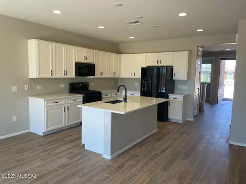 12066 E Bohlman Dr, Vail, AZ 85641 photo 4