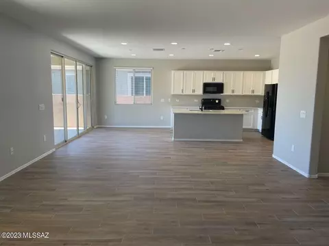 12066 E Bohlman Dr, Vail, AZ 85641 photo 5
