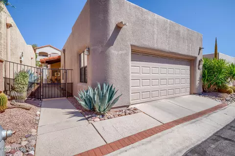 4078 E Quiet Moon Dr, Tucson, AZ 85718