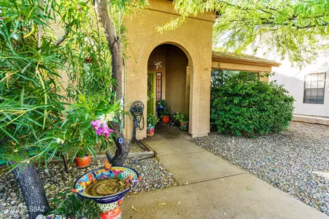 5280 W Eaglestone Loop, Tucson, AZ 85742 photo 2