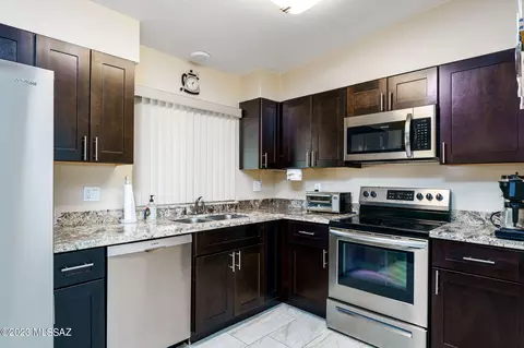 551 E Tangelo Dr, Tucson, AZ 85737 photo 7