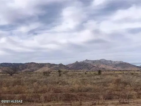 tbd Quinn Rd, Pearce, AZ 85625
