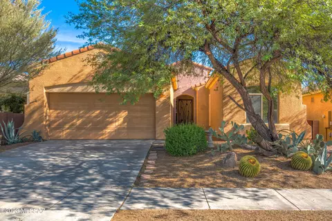 12572 N New Reflection Dr, Marana, AZ 85658