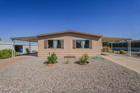 125 W Palma Dr, Green Valley, AZ 85614