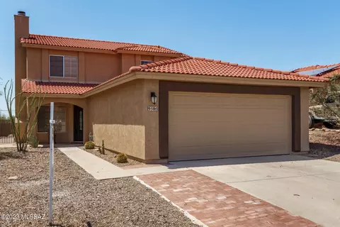 9585 N Albatross Dr, Tucson, AZ 85742