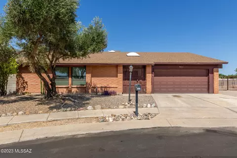 7811 N Nicole Pl, Tucson, AZ 85741