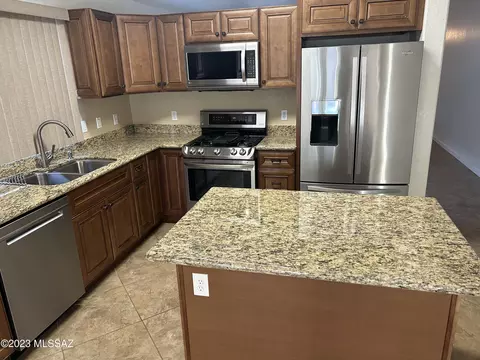 4494 W Holly Berry Way, Tucson, AZ 85741