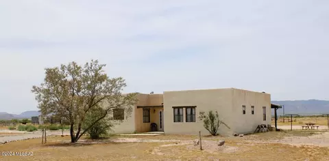 2955 E Sulphur Springs Rd, Willcox, AZ 85643