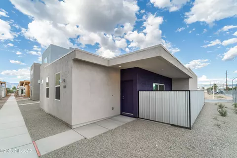 1831 S Teachers Row Ln, Tucson, AZ 85711
