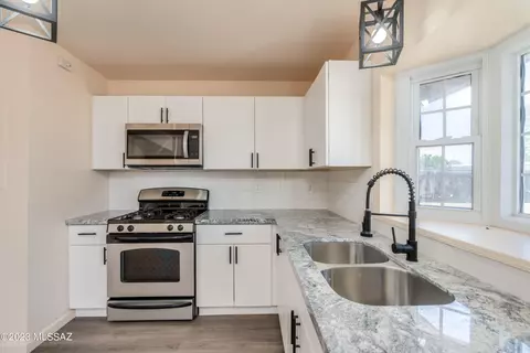 Kitchen - 205 E 5th Pl, San Manuel, AZ 85631 photo 3 of 6