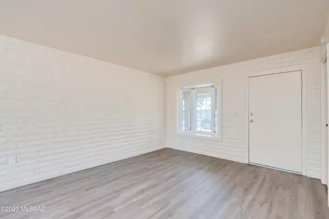 Living - 205 E 5th Pl, San Manuel, AZ 85631 photo 1 of 6