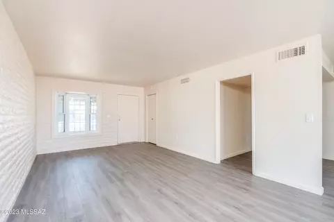 Living - 205 E 5th Pl, San Manuel, AZ 85631 photo 3 of 6