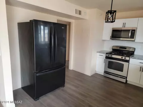 Kitchen - 205 E 5th Pl, San Manuel, AZ 85631 photo 5 of 6