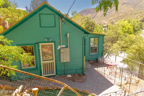 511 B Bailey Hl, Bisbee, AZ 85603 photo 3