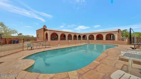 6114 S Fontana Ave, Tucson, AZ 85706