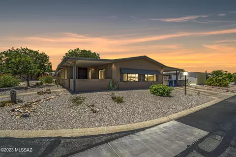 1681 N Va Frondosa, Green Valley, AZ 85614