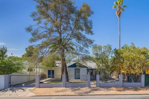 3332 E Pima St, Tucson, AZ 85716