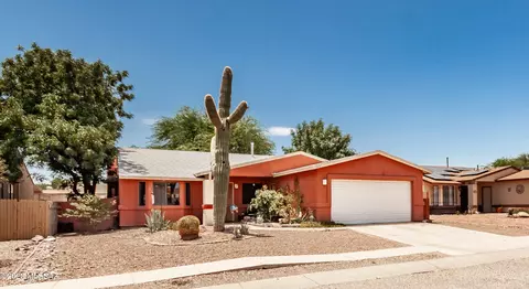 5949 S Pin Oak Dr, Tucson, AZ 85746