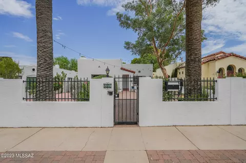 2215 E 5th St, Tucson, AZ 85719