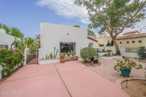 2215 E 5th St, Tucson, AZ 85719 photo 2