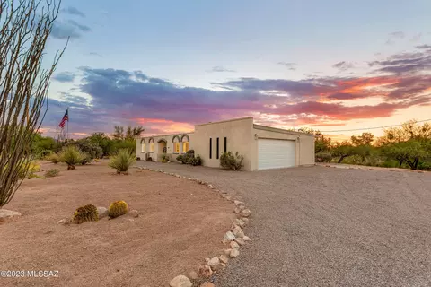 6741 N Magic Ln, Tucson, AZ 85704