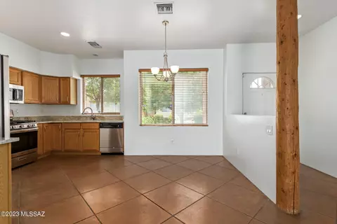 1509 E Painted Colt Loop, Tucson, AZ 85719 photo 10