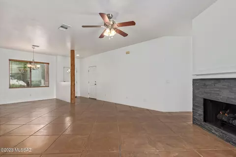 1509 E Painted Colt Loop, Tucson, AZ 85719 photo 5