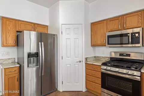1509 E Painted Colt Loop, Tucson, AZ 85719 photo 15