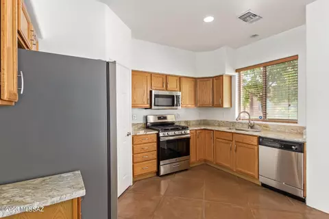 1509 E Painted Colt Loop, Tucson, AZ 85719 photo 14
