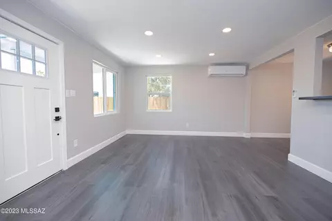 3351 E Silverlake Rd, Tucson, AZ 85713 photo 4