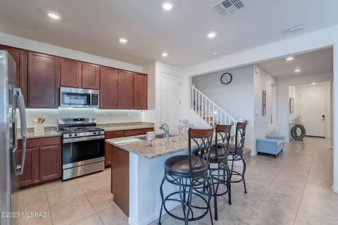 6887 W Canopus Loop, Tucson, AZ 85757 photo 4
