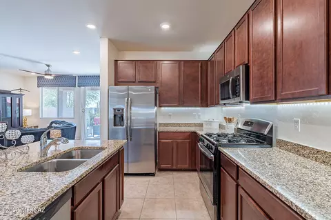 6887 W Canopus Loop, Tucson, AZ 85757 photo 7