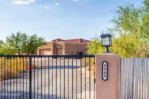 9900 S White Lightning Ln, Vail, AZ 85641