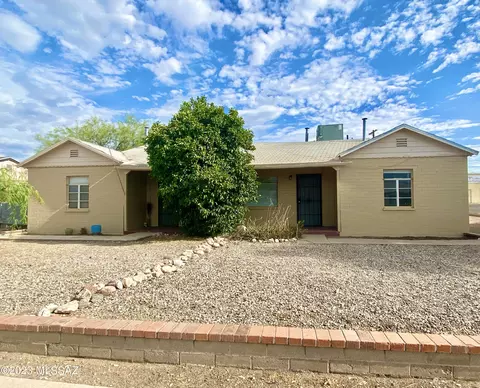 5510-12 E Lester St, Tucson, AZ 85712