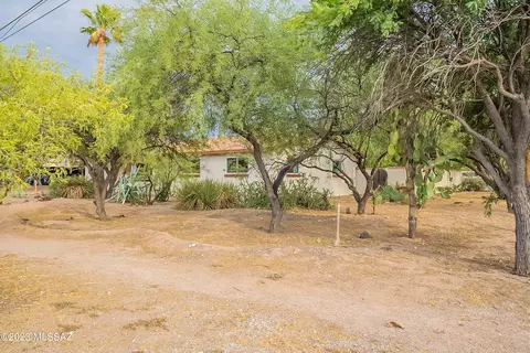 2302 E 8th St, Tucson, AZ 85719 photo 12