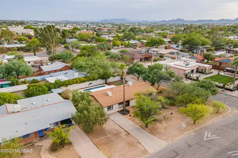 2302 E 8th St, Tucson, AZ 85719 photo 8
