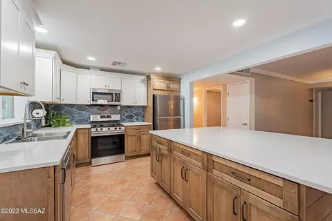 2302 E 8th St, Tucson, AZ 85719 photo 4